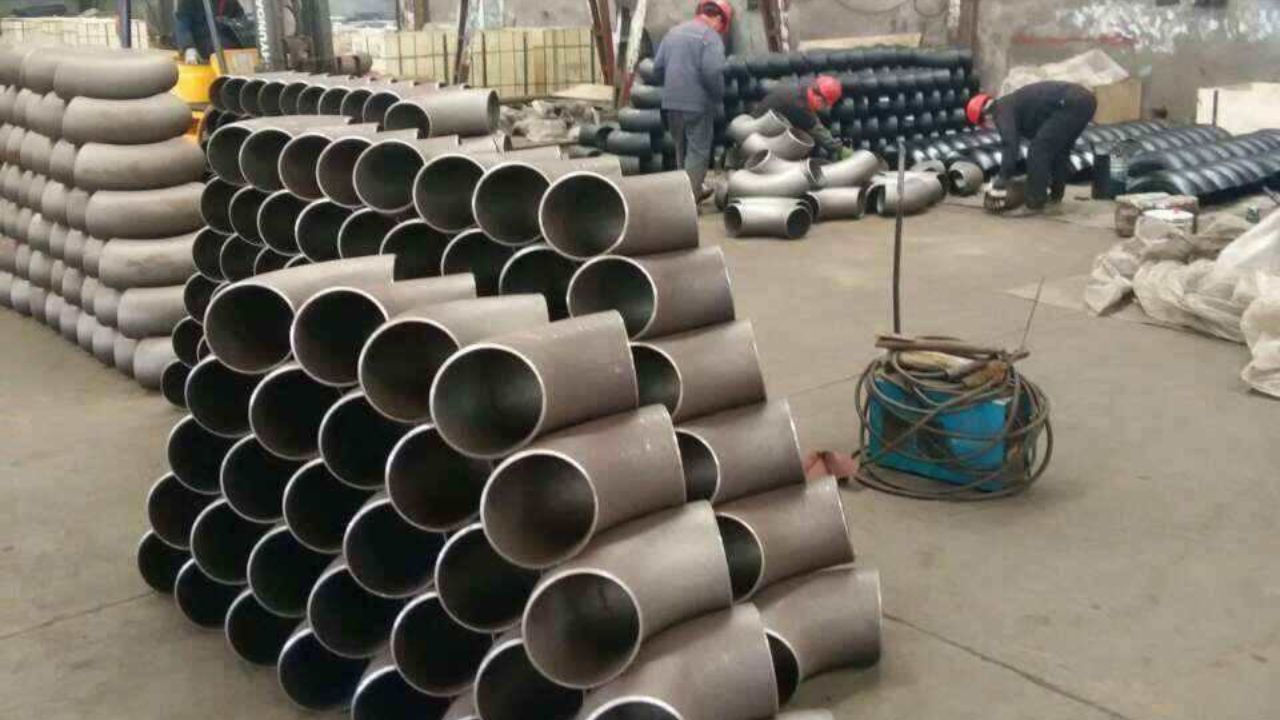 Advantages of Alloy Steel Fittings in Industrial Piping Systems